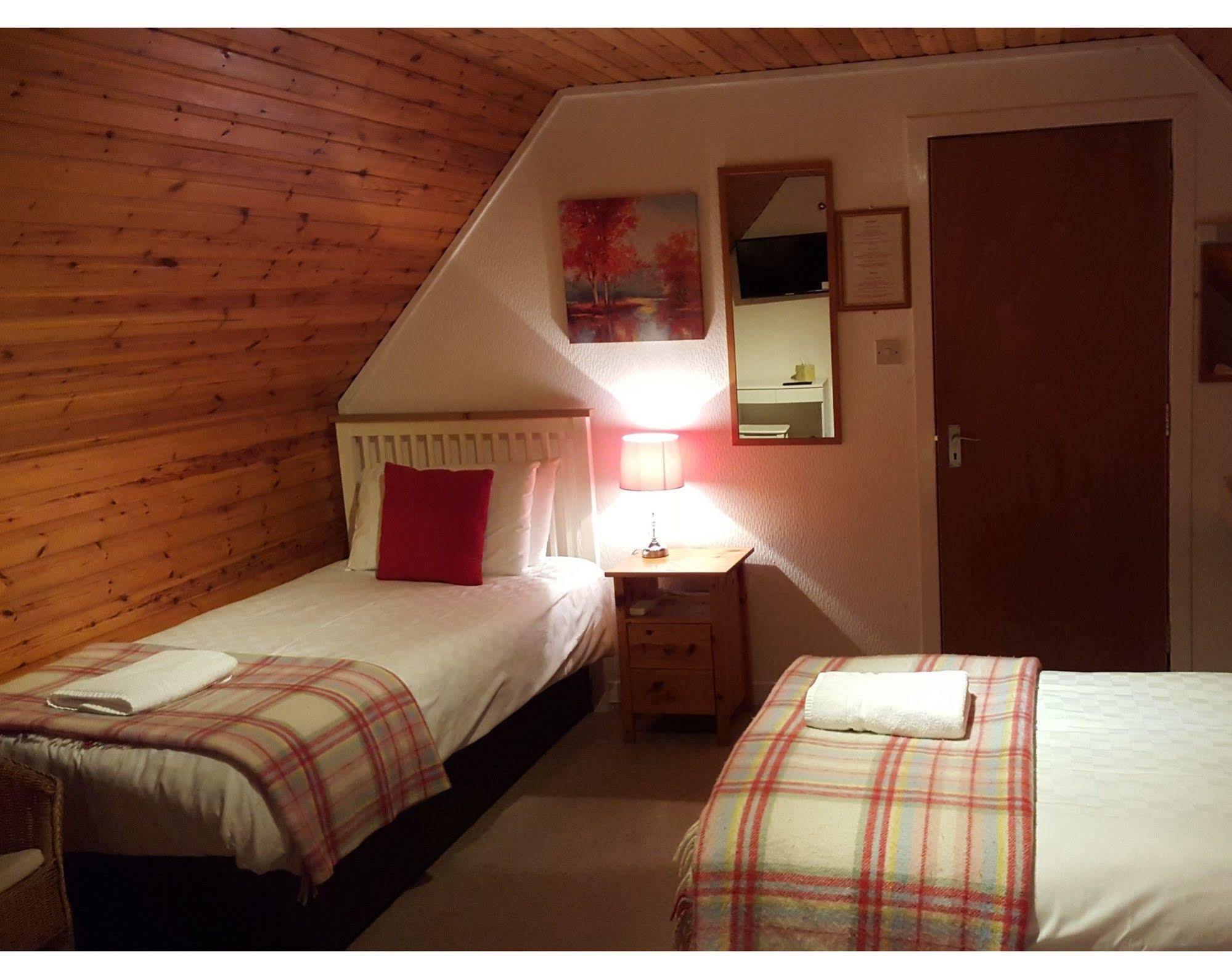 Carn Mhor Bed And Breakfast Aviemore Dış mekan fotoğraf
