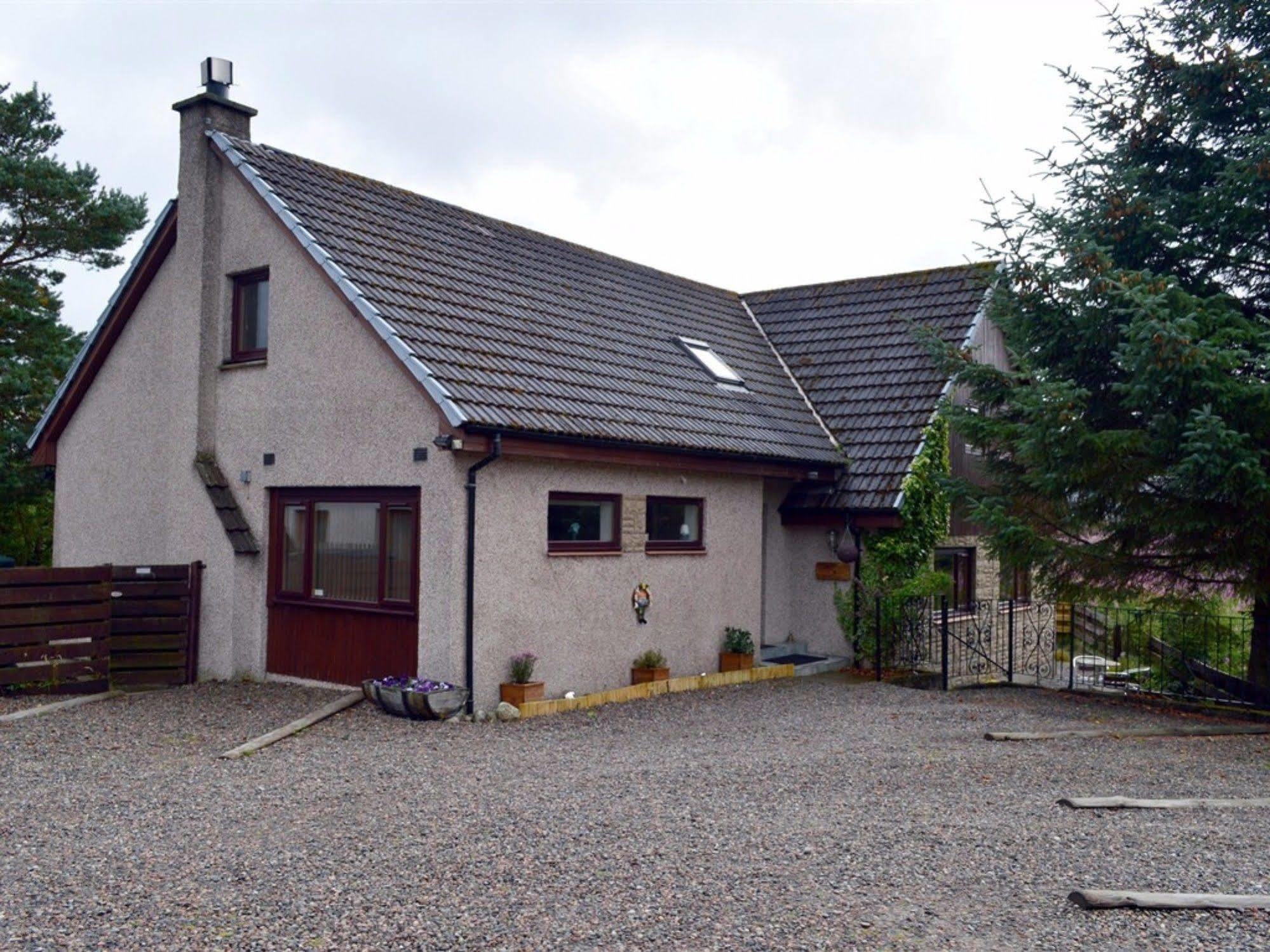 Carn Mhor Bed And Breakfast Aviemore Dış mekan fotoğraf